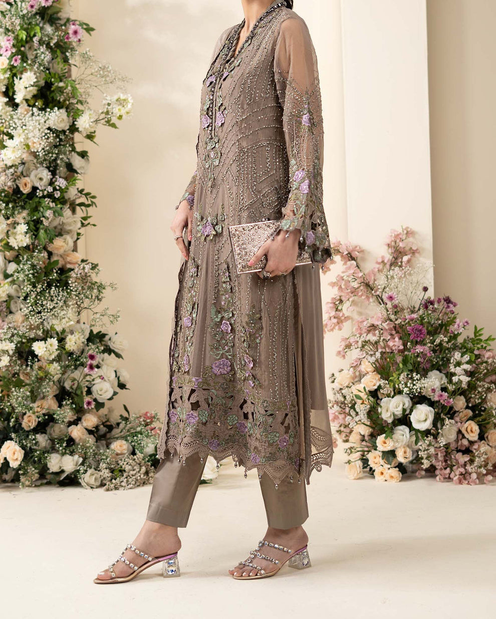 DC-018 | Veloura