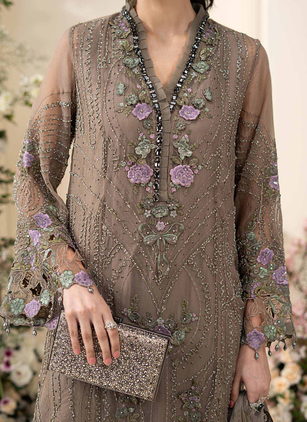 DC-018 | Veloura