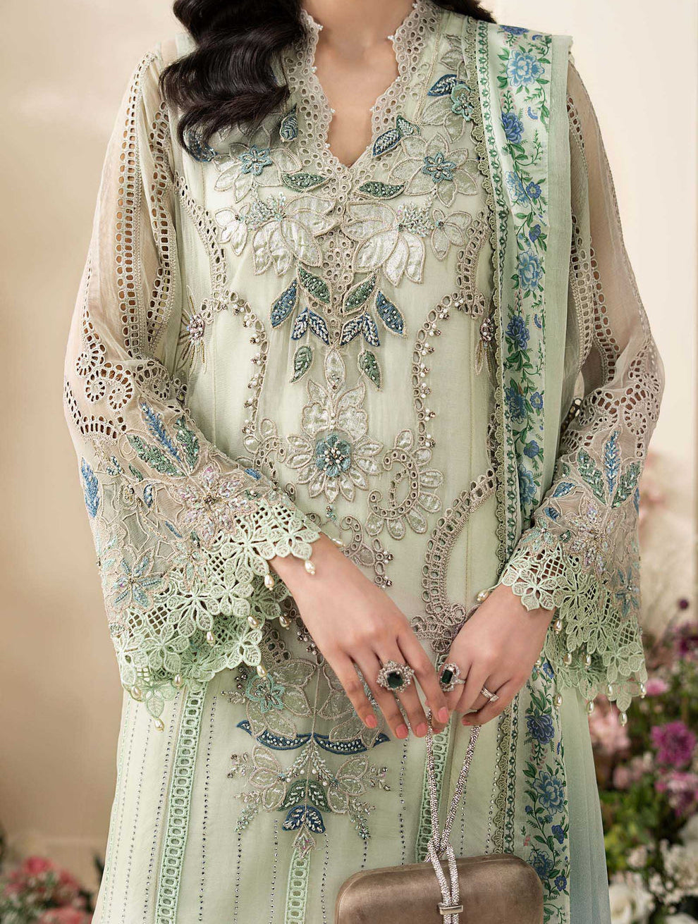 DC-021 | Aylin